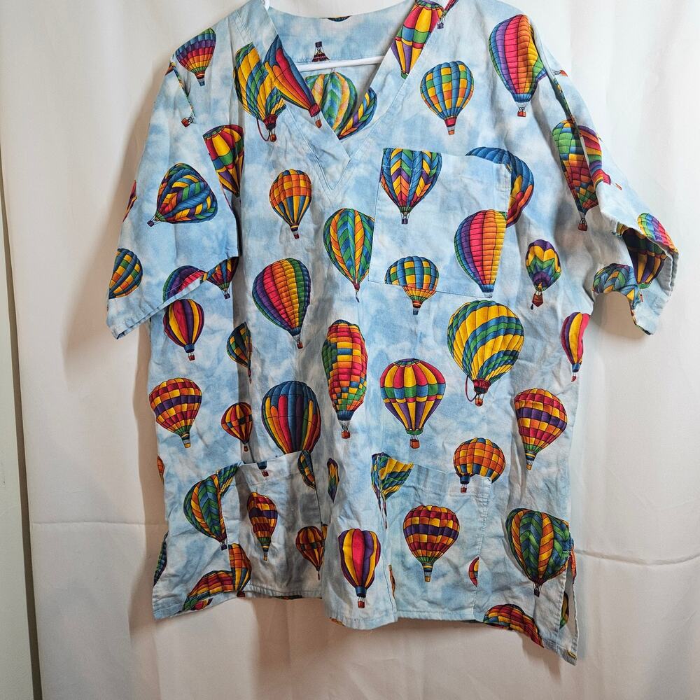 Air Balloon Women's Nurse Scrubs size xl
